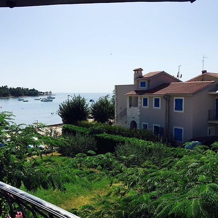 Apartment In Villa Moletto Seaside & Relax - 4 Guests Lovrecica  Bagian luar foto