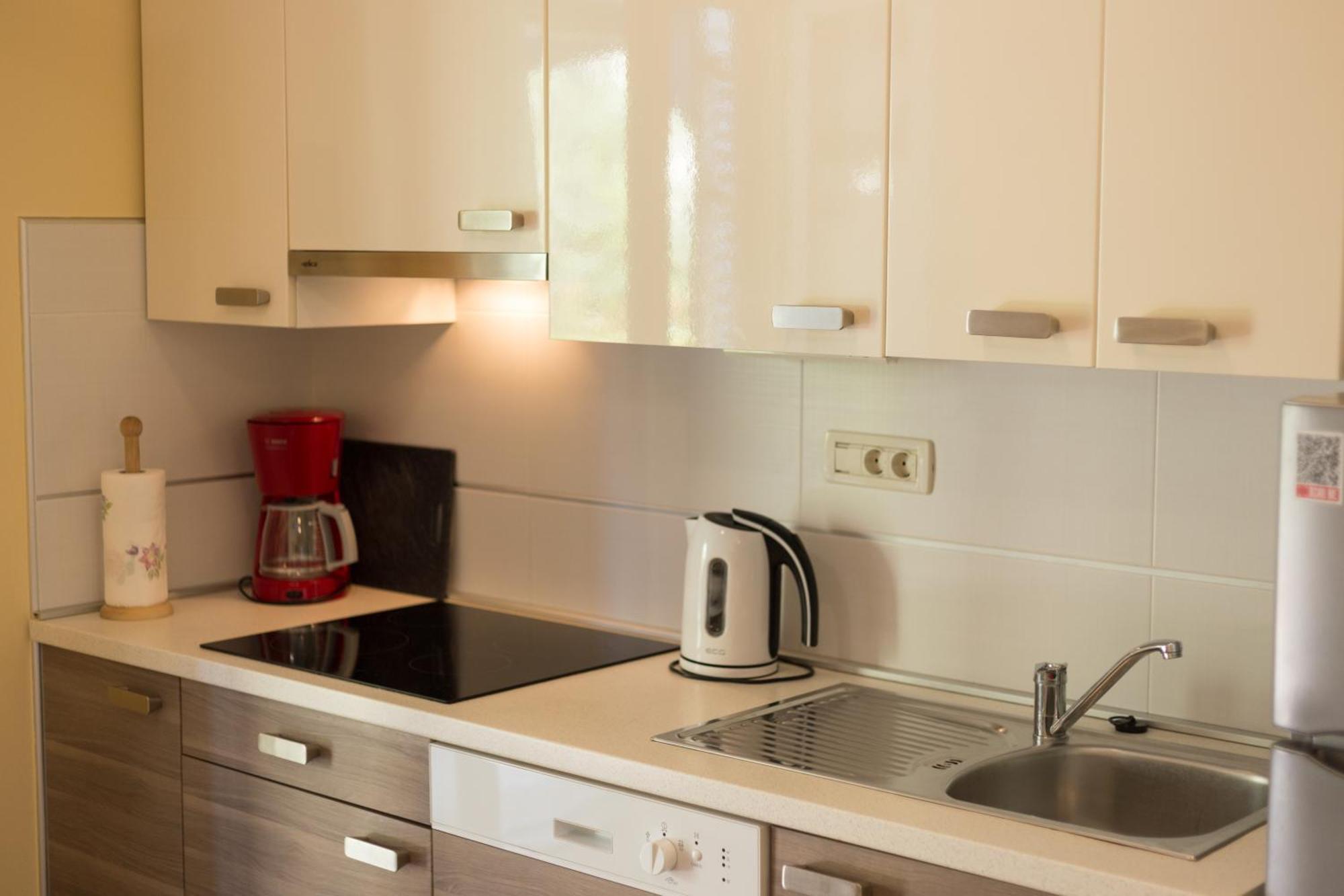 Apartment In Villa Moletto Seaside & Relax - 4 Guests Lovrecica  Bagian luar foto